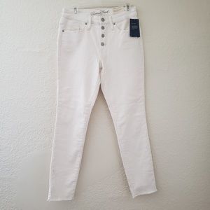 High-Rise Button Fly Fray Hem Skinny Jeans 6/28